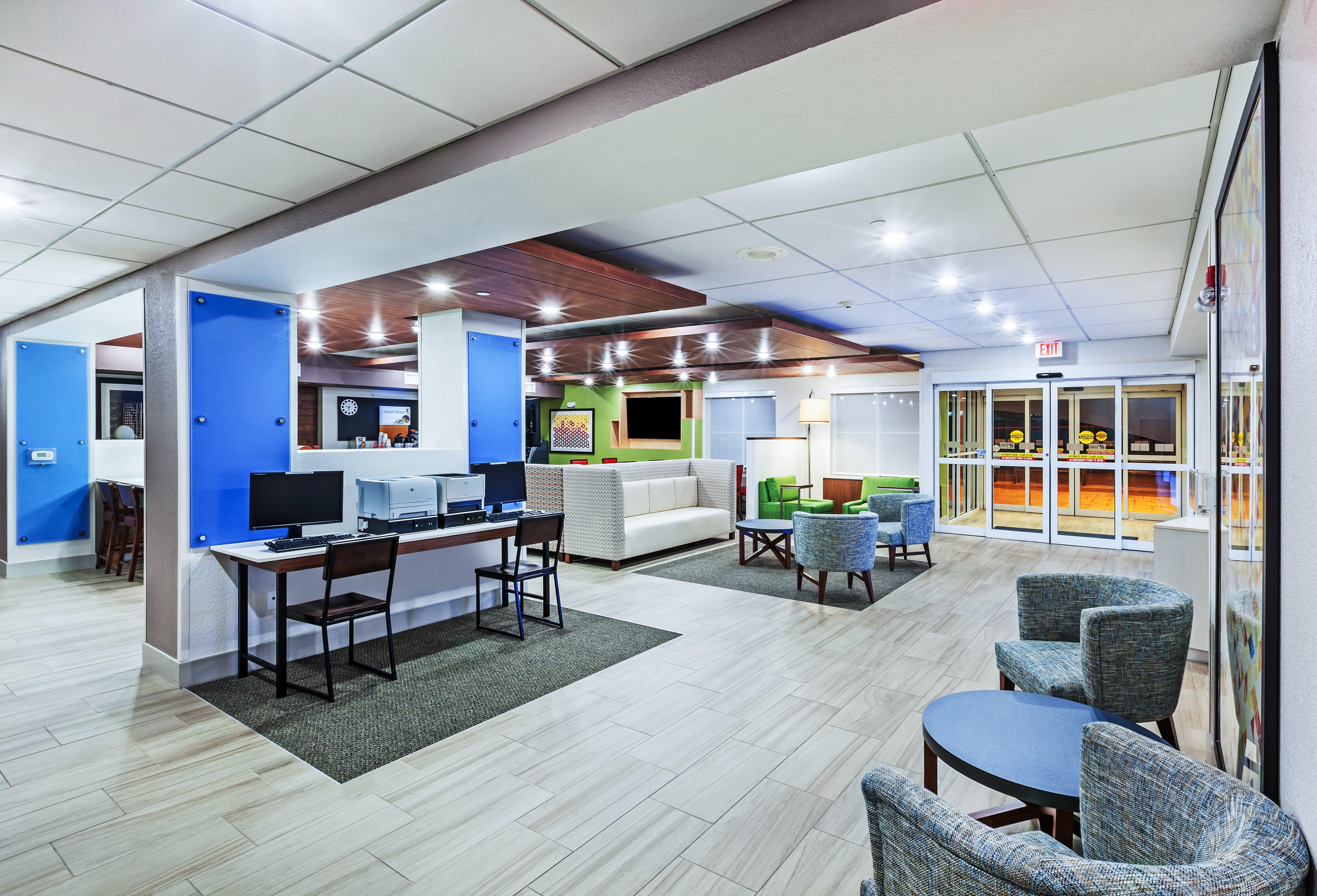 Holiday Inn Express Hotel & Suites Dallas Lewisville By Ihg Esterno foto