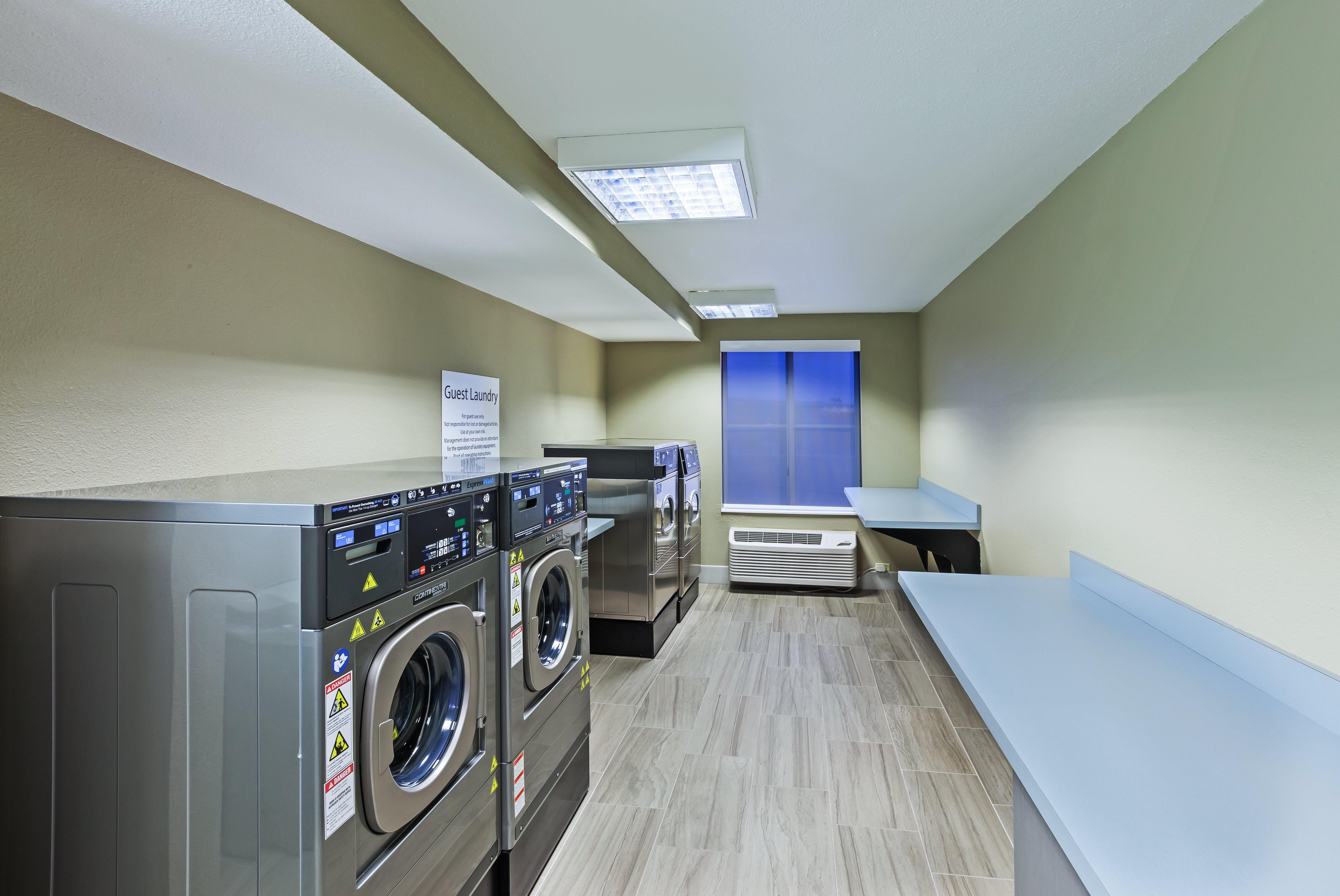Holiday Inn Express Hotel & Suites Dallas Lewisville By Ihg Esterno foto