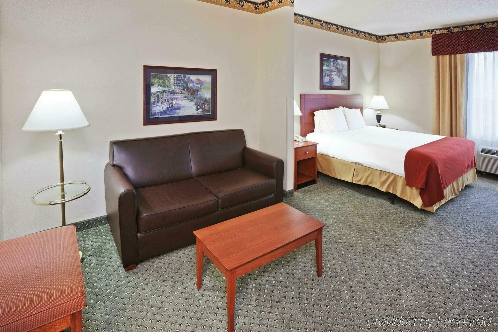 Holiday Inn Express Hotel & Suites Dallas Lewisville By Ihg Esterno foto